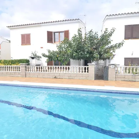 Casa Elegante Con Piscina Y Terraza En L'escala - Hisp-7-90 Torroella de Montgrí