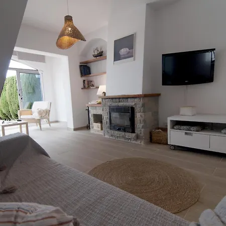 Vila Casa Elegante Con Piscina Y Terraza En L'escala - Hisp-7-90